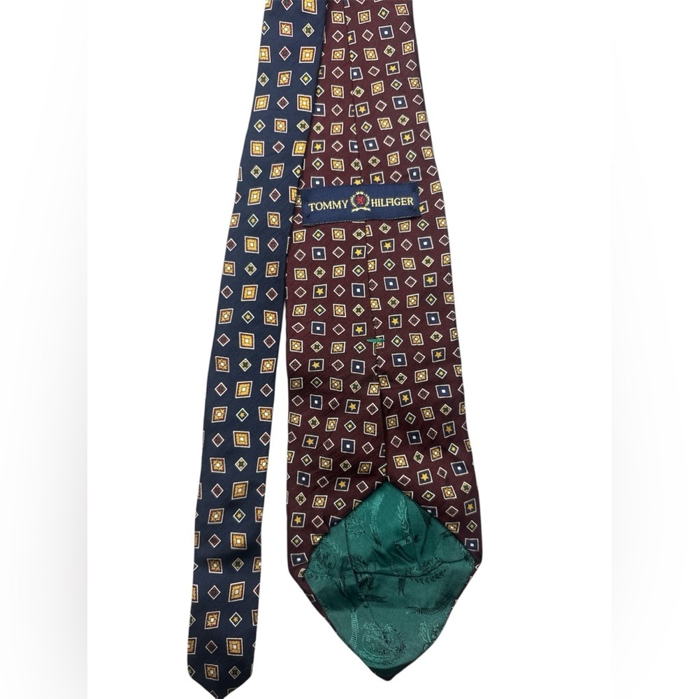 Vtg Tommy Hilfiger Silk Tie | Burgundy & Navy Geometric Crest Medallion | Preppy